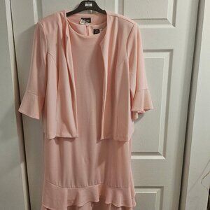 JEMMA. 2 Piece. Mother of the Bride. Ruffled Sleeves and Bottom Dress. Size: 20W